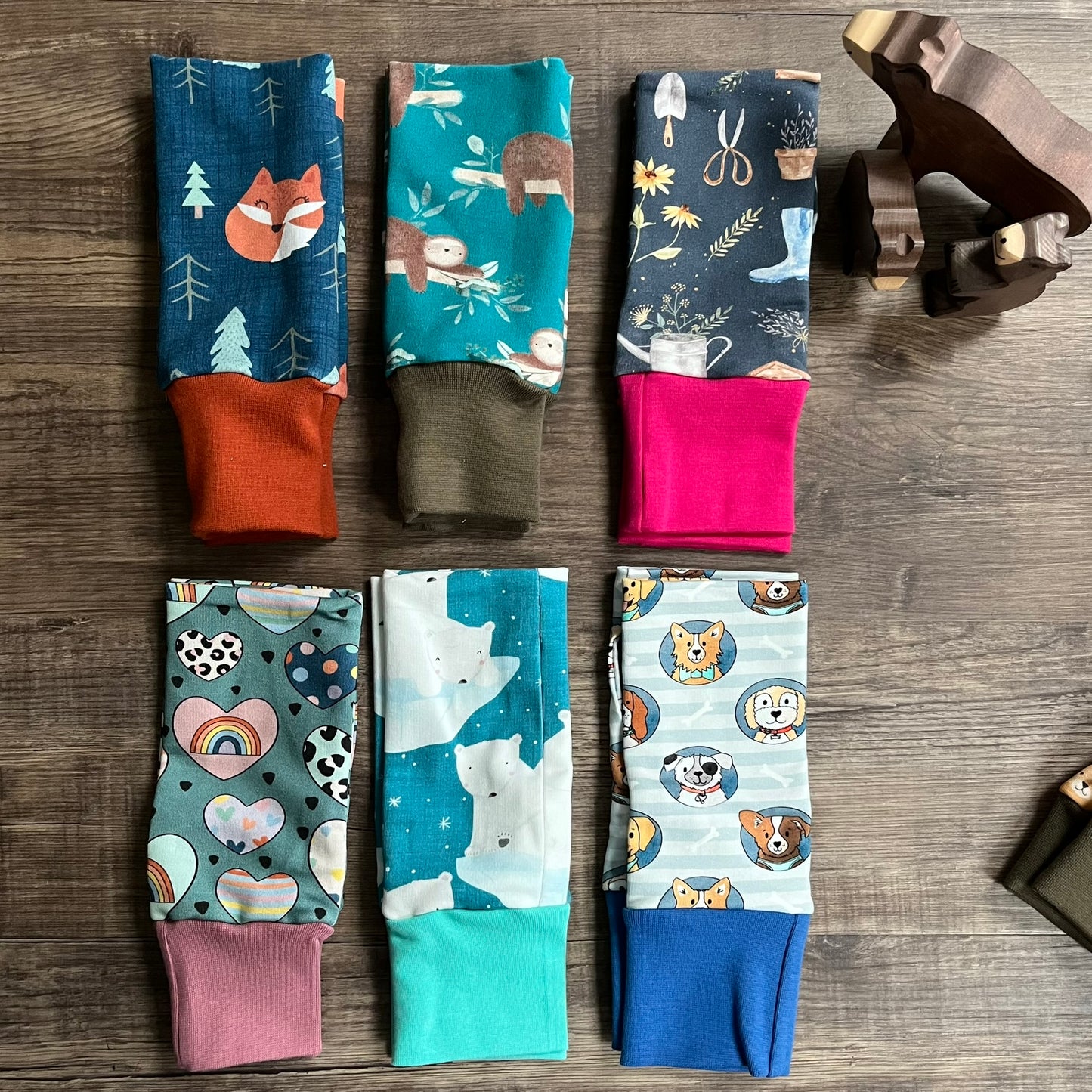 Wrist Warmers (warmer fabrics) - ready to post