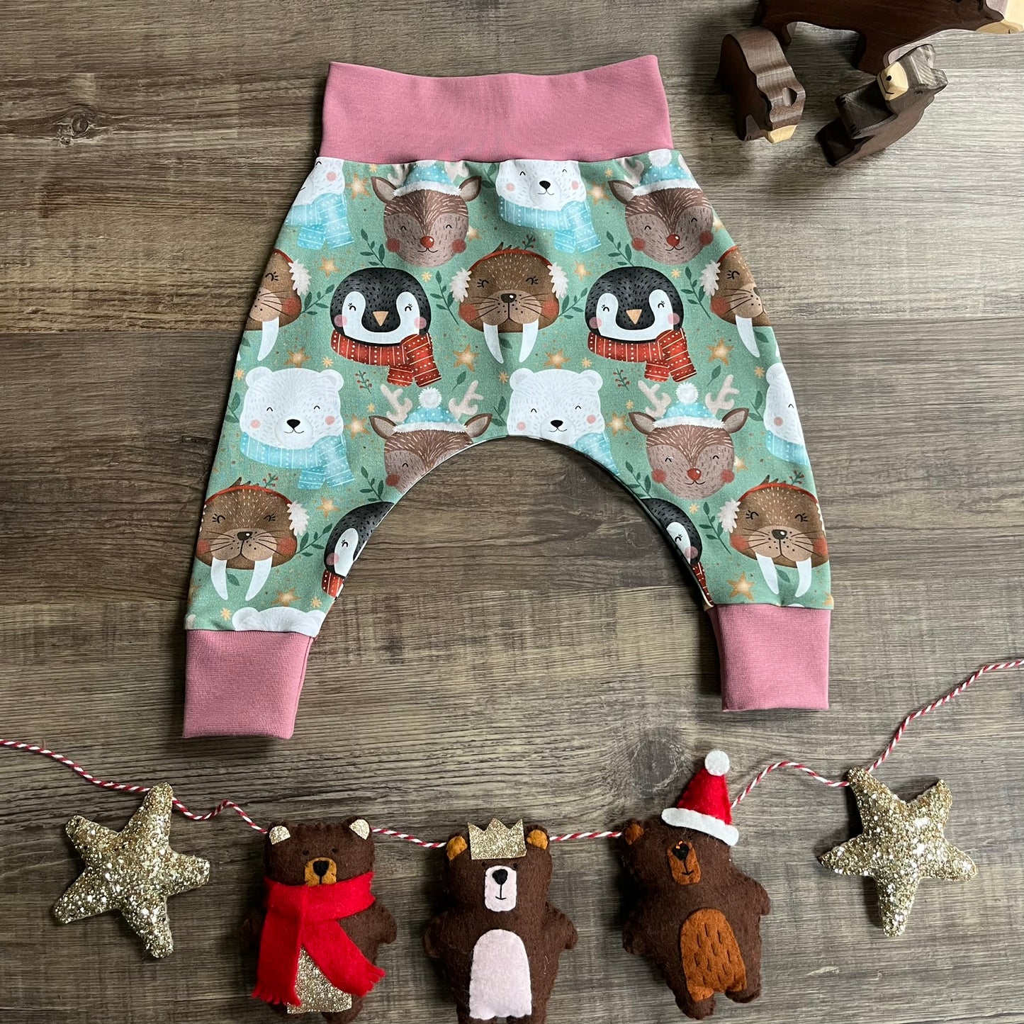 Winter Animals Harems - 3-6m - Ready to Post